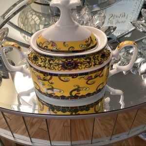 Beautiful sugar bowl or accessory piece